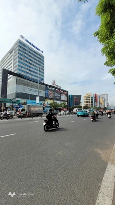 Tòa nhà 3.000m2 sàn, 2 mặt tiền Cộng Hòa, Quận Tân Bình, giá chỉ 170 tỷ