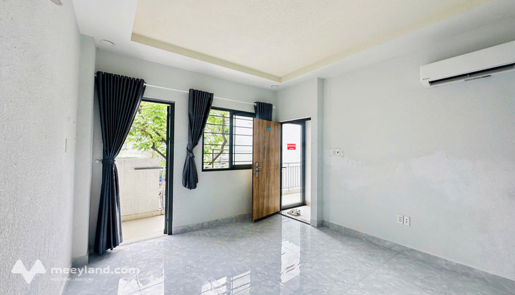 Phòng cho thuê cao cấp Nguyễn Thị Xiếu, quận 7 sát UFM, ban công riêng siêu thoáng 30m2
