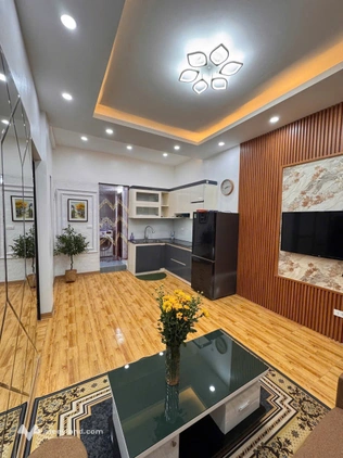 Trần Quý Kiên 60m2, 2 phòng ngủ, 1wc đủ đồ giá 9 triệu/tháng