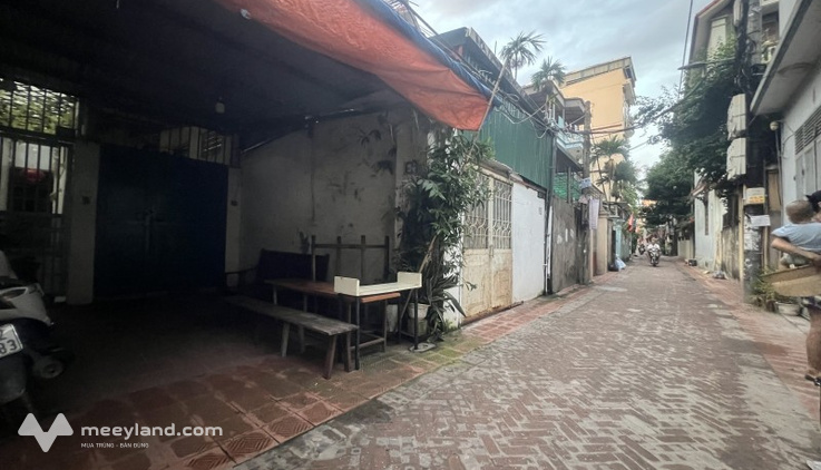Nhà đẹp dân xây tại Đông Ngạc - vị trí thuận lợi - ô tô đỗ cửa - chỉ 20m ra đường hai ô tô tránh