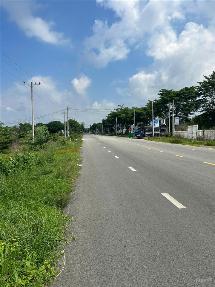 Bán 5m x 54m đất odt mặt tiền nguyễn tri phương lagi gần biển giá rẻ bèo 1.9 tỷ