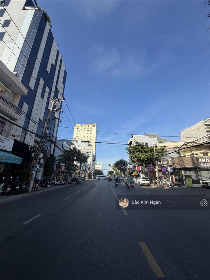 Giá đầu tư mt trục chính nguyễn văn thoại dt đất 120m2 cách biển đúng 600m kim ngân