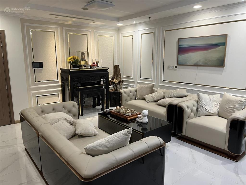 Bán cc tại landmark 81, 15 tỷ, 94m2, 2pn, 2wc, full nội thất, hot!
