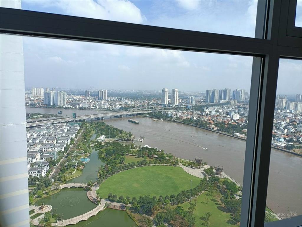 View thông thoáng chủ phóng khoáng, chuyên căn đẹp view đỉnh vins 2pn 12 tỷ