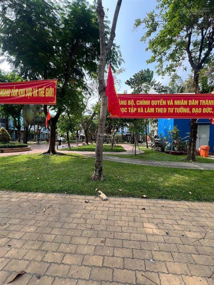 11ty3 thương lượng bán gấp căn nhà đối diện công viên khu dân cư tạ quang bửu f5