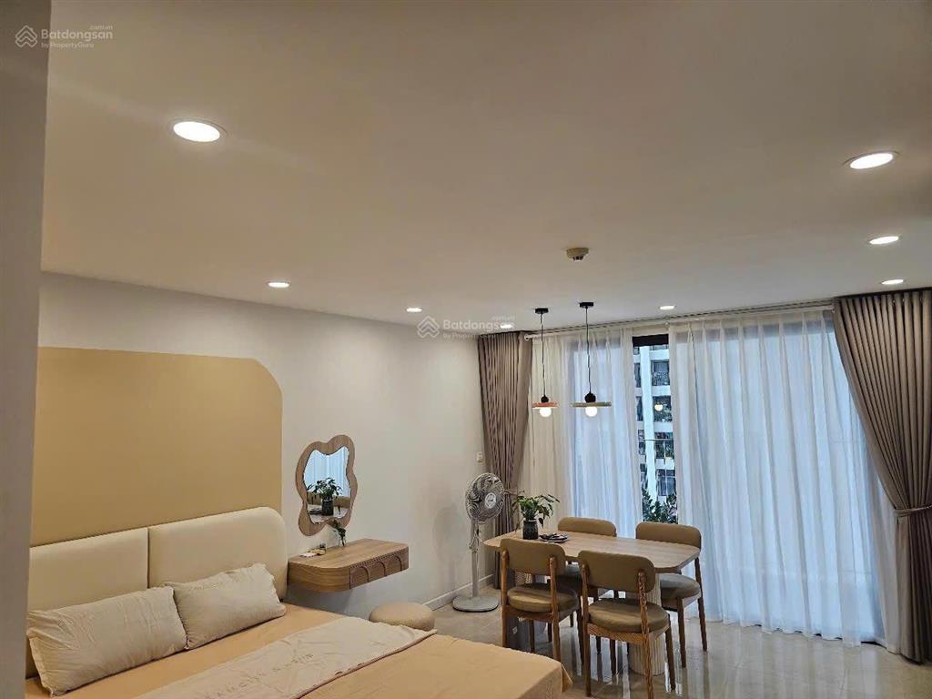 2.9xtỷ (x cực min) studio tòa c2 đẹp tại vinhomes d'capitale/ full đồ như hình