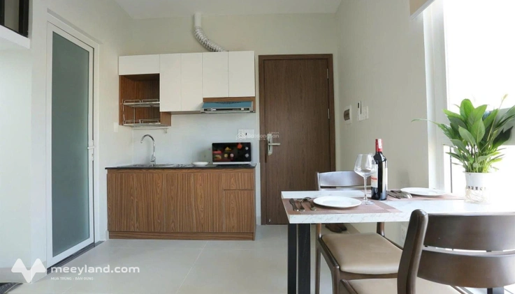 Cho thuê phòng trọ view đẹp tại Aquila Plaza, 9 triệu, 22 m2