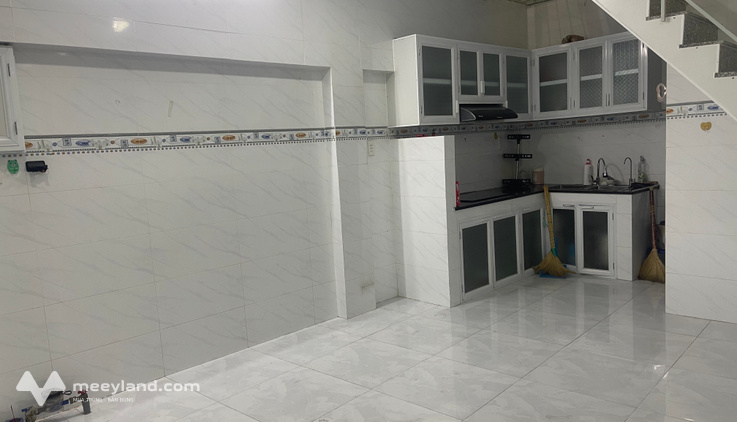 Cần bán nhà Lạc Long Quân, Tân Bình, 26m2, 2 ngủ