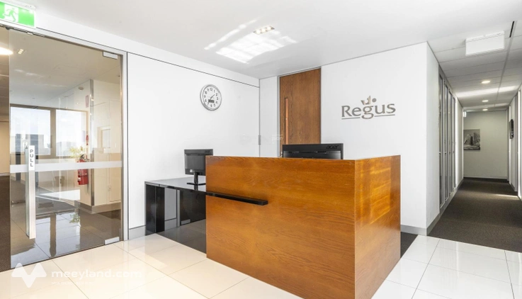 Cho thuê không gian làm việc chung tại Regus V Building - bàn làm việc linh hoạt