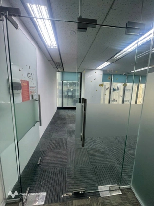 Bàn giao ngay văn phòng ô góc 80m2, 347m2 Charmvit Tower - Tâm điểm kết nối doanh nghiệp quốc tế