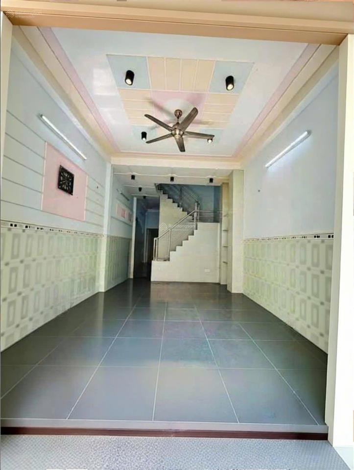 Nhà 4 tầng ngay lê đại hành (4x12)m hẻm xe hơi tới nhà