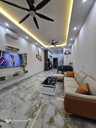 Bán căn liền kề Vịnh Thiên Đường 7, 10,8 tỷ, 65m2 ở Vinhomes Ocean Park 3