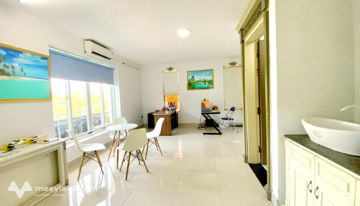 Văn phòng 40m2 ngay khu biệt thự Chu Văn An, Bình Thạnh