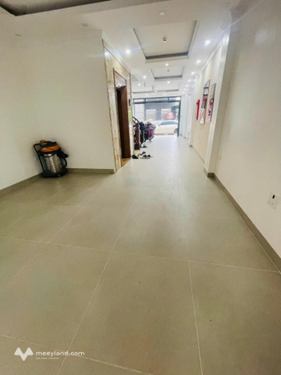 Cho thuê cửa hàng tại Goldmark City, giá cực chất 22,5 triệu, 80m2, 2 mặt tiền đối diện chung cư