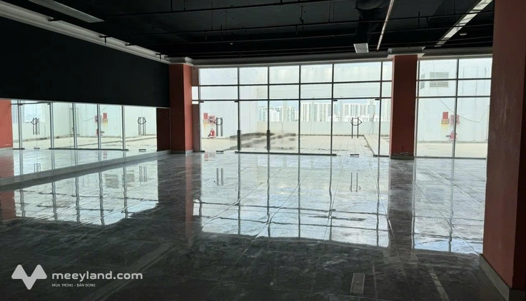 Cho thuê mặt bằng văn phòng chung cư Huỳnh Tấn Phát, P. Phú Thuận, dt 1000m2 giá 80 triệu/tháng