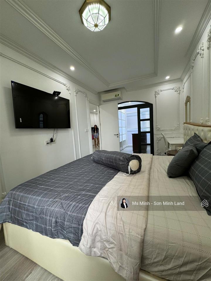 Chuyển nhượng căn 1pn+đn (61m2) tầng đẹpview hồ bơinội thất đẹp tại hà đô.sơn minh land