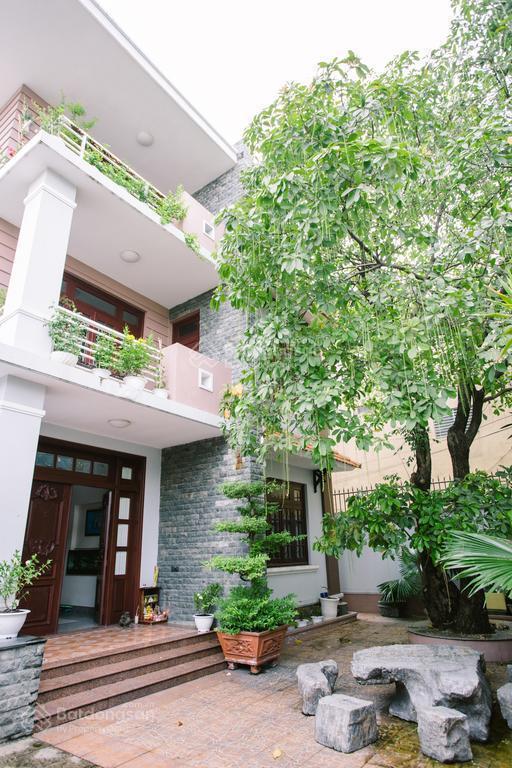 Bán gấp biệt thự khan hiếm đường lê văn sỹ quận 3 dt 13,2 x 25m, giá bán 227 triệu/m2