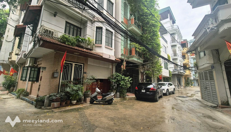 Tòa nhà căn hộ dịch vụ đường Bùi Xương Trạch, 58m2 - 8 tầng, thang máy, 17 phòng khép kín