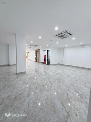 Cho thuê mặt bằng kinh doanh 130m2 ngay mặt đường Phú Diễn - Bắc Từ Liêm - Hà Nội