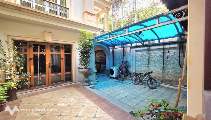 Bán nhà biệt thự Kim Mã, Ba Đình, thang máy, ô tô, diện tích 289m2, mặt tiền 10m, giá 61.5 tỷ