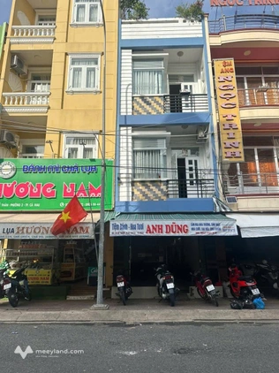 Cho thuê mặt bằng đường Đề Thám, tiện mở cửa hàng kinh doanh, showroom