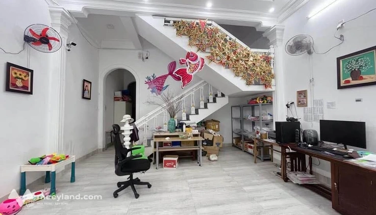 Bán nhà mặt tiền đường Nguyễn Đức Tịnh, phường Thủy Xuân, quận Thuận Hoá, thành phố Huế