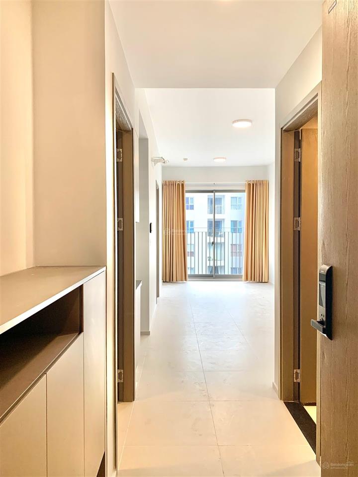 Bán căn 59m2 view hồ bơi block c + giá 2.780 tỷ (102%) sổ hồng sẵn + tầng đẹp