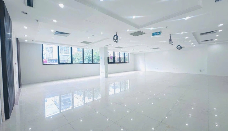 Chính chủ cho thuê ngân hàng, trung tâm 360m² tại Ba Đình