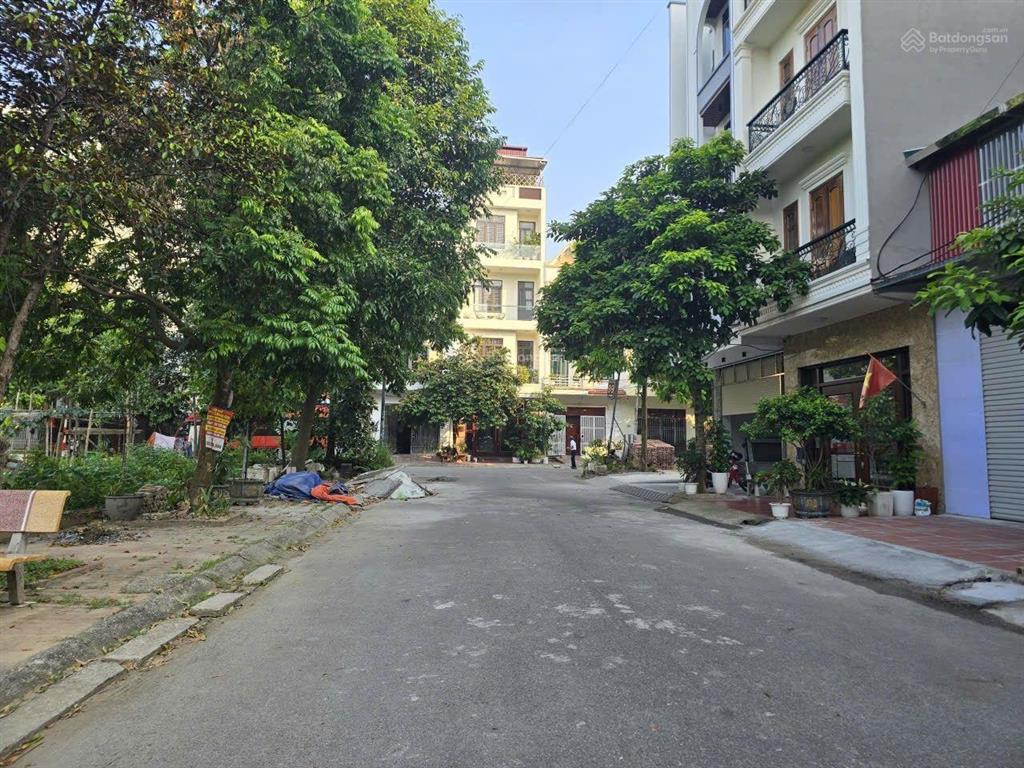 Bán đất giãn dân khu 3 đại phúc tp bắc ninh. view nhìn vườn hoa không lỗi vị trí đẹp
