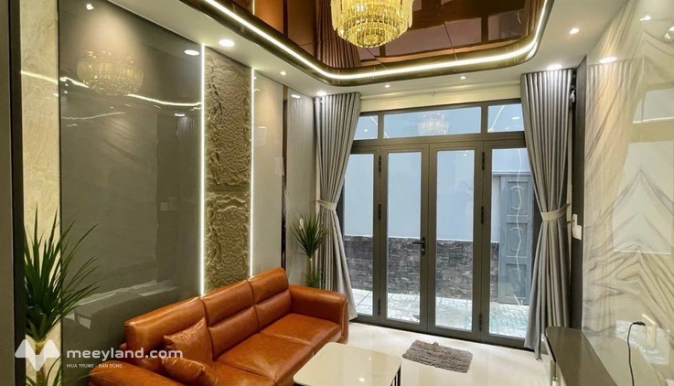 Bán nhà trung tâm Quận 10, hẻm xe hơi thông, gần mặt tiền Cách Mạng Tháng 8,