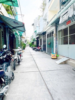 Bán nhà hẻm xe hơi Chiến Lược, Bình Trị Đông, Bình Tân, 34m2, 2 tầng