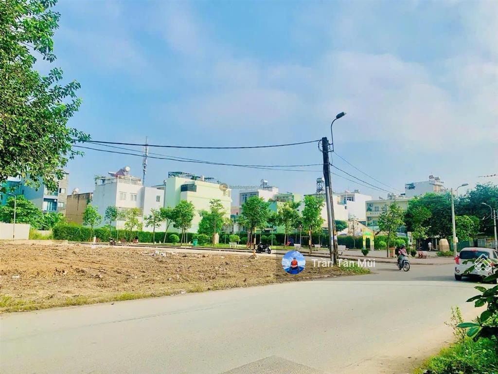 Bán lô đất góc 2 mặt tiền đường lê hữu kiều, cạnh công viên, thuộc dự án tuổi trẻ, 17x23 391m2