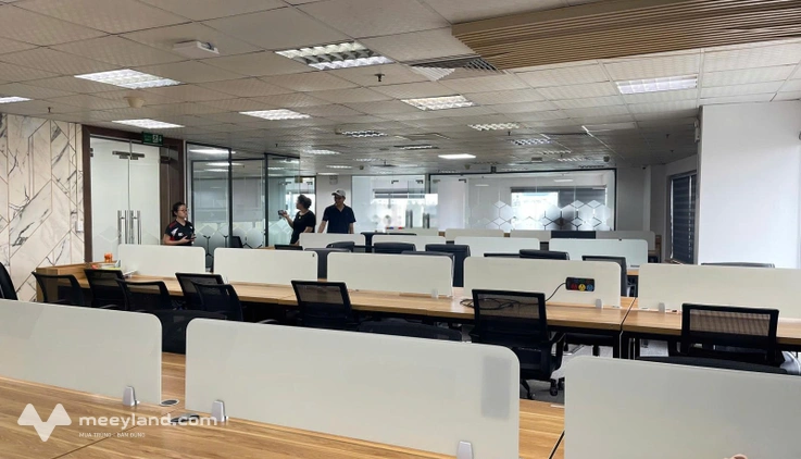 500m2 cắt nhỏ từ 100m giá 290k/m2/th sẵn nội thất cao cấp tại 219 Trung Kính