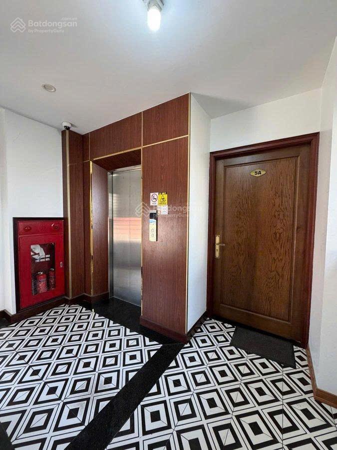 Bán shophouse 215m2 tại nhật tân, tây hồ, hà nội, giá tốt 139 tỷ vnd