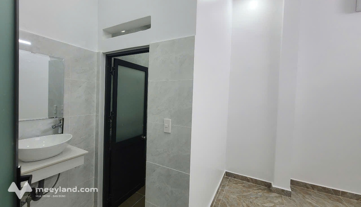 Gấp bán nhà đẹp hẻm xe hơi vô ở ngay Điện Biên Phủ, kế bên Quận 1, 4,5m x 18,5m, 2 tầng, vuông vắn, 12,5 tỷ