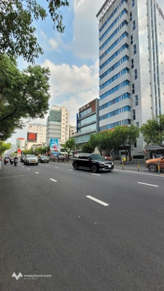 Mặt tiền ngay Nguyễn Văn Trỗi, phường 11, Phú Nhuận - diện tích 248m2 (4 tầng) - giá 68 tỷ