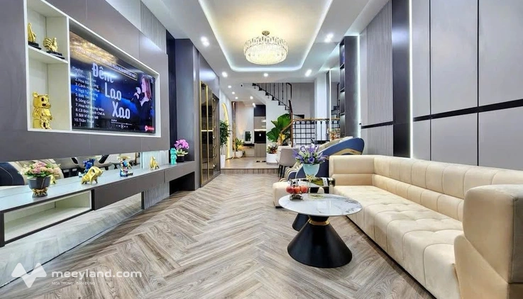 Cho thuê nhà 3 tầng Triệu Nữ Vương, gần Lê Đình Dương, gần cầu Rồng, giá 17 triệu/tháng