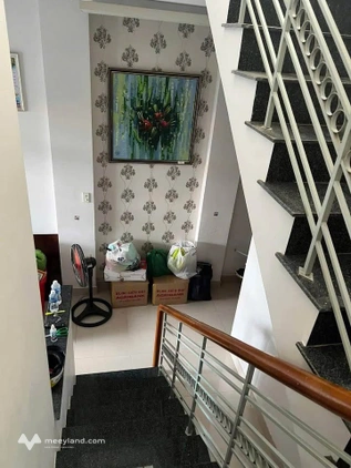Bán nhà lầu mê đúc mặt tiền nhựa nội bộ Nguyễn Văn Linh, Phú Tài, Phan Thiết, giá 2.3 tỷ