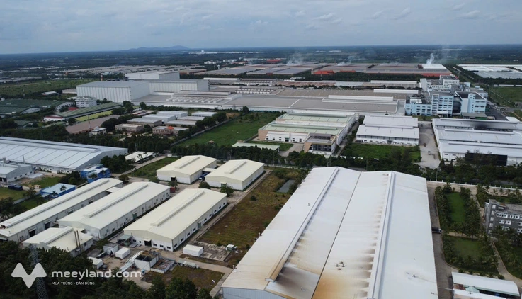 Diện tích 6m x 40m, có 140m2 thổ cư, ngay khu công nghiệp Phước Đông, 480 triệu
