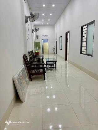 Cho thuê nhà hẻm ô tô thông, gần đường 28, Phước Long, Nam Nha Trang, diện tích 85m²