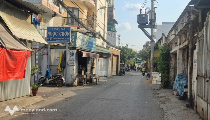 Nhà mặt tiền lô góc đường 8m, thông sát Ga Gò Vấp, giá 9,6 tỷ