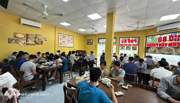 Cần sang nhượng mặt bằng hàng ăn lô góc Lưu Hữu Phước Mỹ Đình DT 145m2 MT 30m giá 30tr