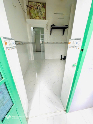 Nhà 30m2 nở hậu, 2 tầng, 3 phòng ngủ tại Đoàn Văn Bơ, Quận 4