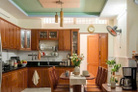 Bán nhà mặt tiền Bắc Hải, Quận 10, diện tích 4x25m (99m2) - Dòng tiền 600 triệu/tháng, giá 16.95 tỷ