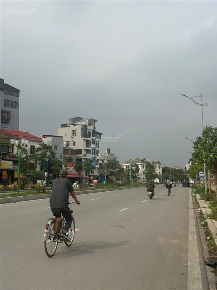 Chính chủ bán 300m² đất mặt phố nguyễn gia bồng mặt tiền 14m giá siêu tốt. 0983 814 ***.