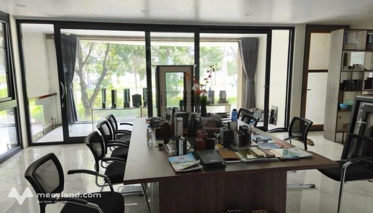 Cho thuê văn phòng 700m2 trung tâm Thành phố Mới