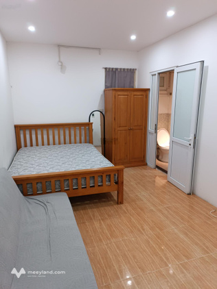Căn hộ CC phố cổ Hàng Bún, Ba Đình, sân vườn sáng thoáng, ô tô đỗ cổng. 5,5 tr, LH 0917420066