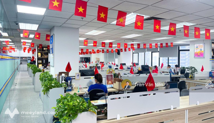 Cho thuê văn phòng full nội thất | HL Building Duy Tân Cầu Giấy | 228m2 | 250k/m2 LH: 0913572439