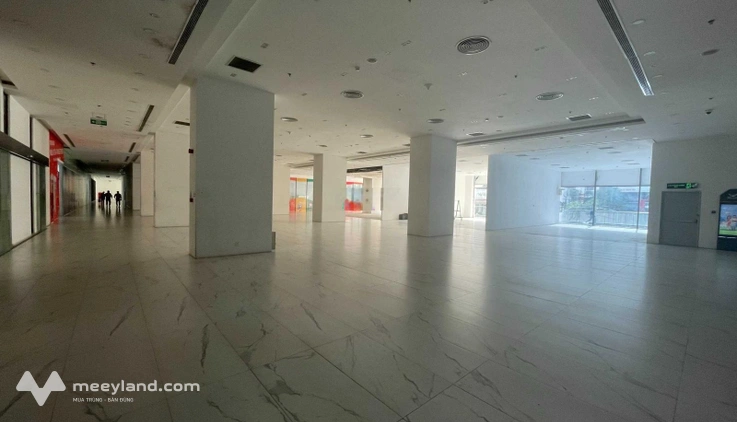 VP Tòa nhà 1160 Đường Láng, 90m2 giá 17 triệu/tháng gồm phí DV. Điều hòa âm trần