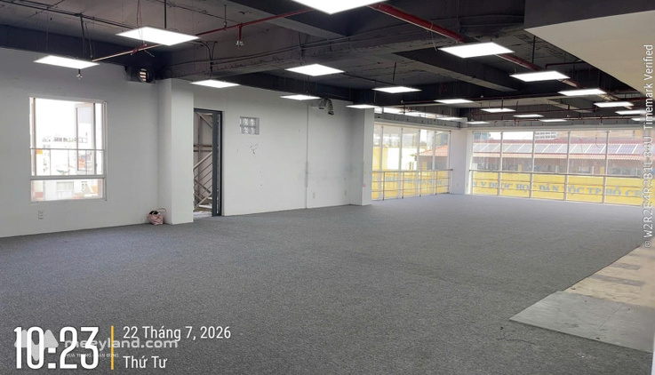 Cho thuê văn phòng 90m2 Nguyễn Trọng Tuyển góc 2 mặt tiền giá chỉ 25 triệu